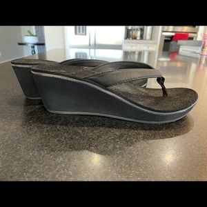 Olukai Pi’o Wedge Sandals Size 7